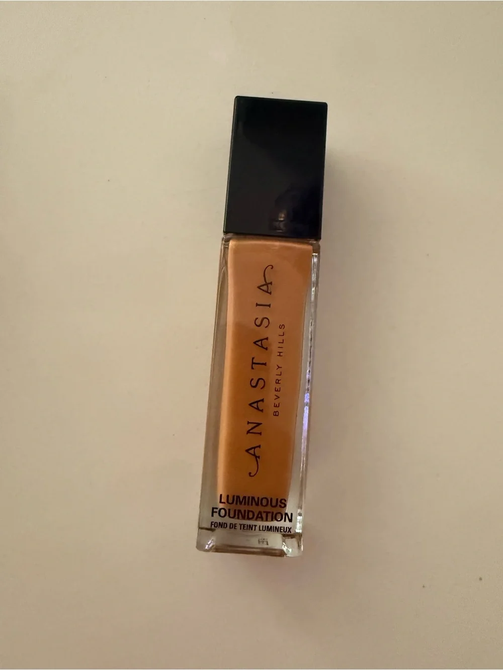 Anastasia Beverly Hills radiant foundation